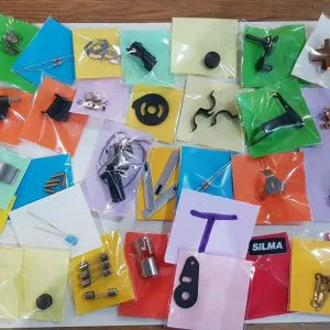 LOTTO STOCK (T)  SILMA EUMIG BAUER CINGHIE RICAMBI MINUTERIA RARO VINTAGE S8