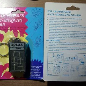 SOLAR POWERED ANTI MOSQUITO ZANZARE GUARD ENERGIA SOLARE PORTACHIAVI CAMPEGGIO