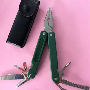 PINZA MULTIUSO MULTIFUNZIONE PIEGHEVOLE CON COLTELLO OFFERTA CACCIAVITE CUSTODIA