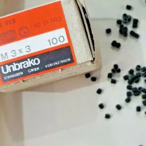 Grani Punta Piana Piatta DIN 913 bruniti M3 X 3 UNBRAKO 100 PEZZI NUOVI SCATOLA