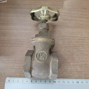 SARACINESCA FILETTATA OTTONE PESANTE 1 1/4