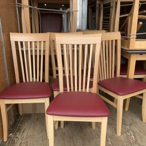 Sedia in faggio con seduta pelle bordeaux