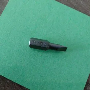 Inserto DIN 3127 taglio 0,6 x 4,5  FERRAMENTA HOBBY TUV GS A.R. FRESS