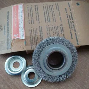 B) Sit Spazzola Acciaio 3082 diametro 80 spess.15 filo 0.30