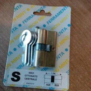 Iseo  Cilindro Centrale Ottonato Sagomato S 56  28 28  404002070 3 Chiavi