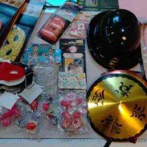 Lotto D accessori carnevale II SCELTA maschere cappelli scherzi