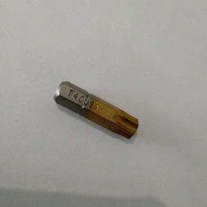 USA Inserto TORX lunghezza 25 mm T4 T 4