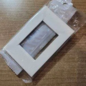 Placca 3 Moduli Flat Line 8022489079294 compatibile BTicino living light bianco