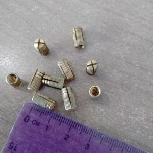 10 Inserti filettati M4 lunghezza 10mm