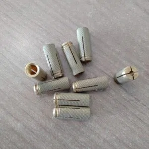 10 Inserti filettati M6 2,2cm