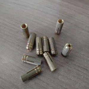 10 Inserti filettati M6 2,3cm