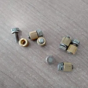 7 bulloni + Inserti filettati ottone  M6  1,9cm