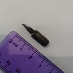 Cod.TG0.8x4) Inserto taglio 0.8x4 lunghezza 25mm