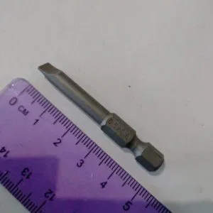 Cod.tg5.5x0.8)  Inserto taglio 5,5x0,8  lunghezza 50 mm