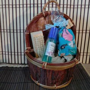 B) Cestino legno Eau De Cologne fiori secchi Spazzola idea regalo artigianale