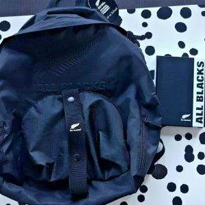 V112 ALL BLACKS  Lotto scuola cartoleria cancelleria IDEA REGALO