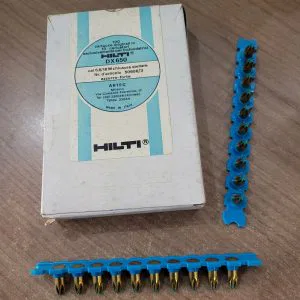 1 HILTI 10 caricatori 100 cartucce dx 650 cal.6.8/18M STELLARE 50606/3 AZZURRO F