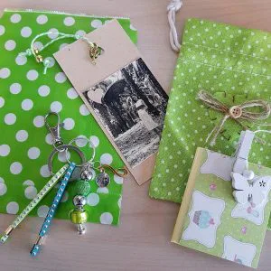 HOPE INFINITY hand made AUDREY a02 PORTACHIAVI CHARMS SEGNALIBRO MEMO sacchetto