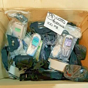 T9 LOTTO ACCESSORI TELEFONIA CUSTODIE COMPATIBILI CELLULARI TELEFONINI PHONE