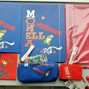 V61 MONELLA VAGABONDA Lotto scuola cartoleria cancelleria IDEA REGALO