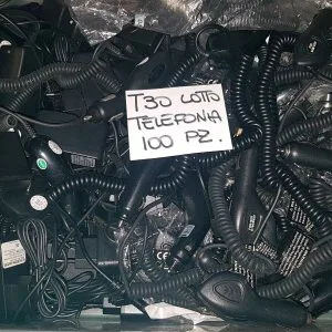 T30 LOTTO ACCESSORI TELEFONIA CARICA BATTERIE COMPATIBILI CELLULARI AUTO CASA