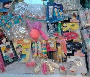 Lotto A  accessori carnevale II SCELTA maschere stelle filanti coriandoli