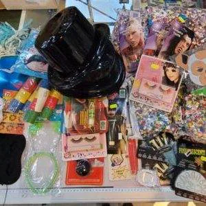 Lotto G accessori carnevale II SCELTA maschere cappelli trucchi coriandoli