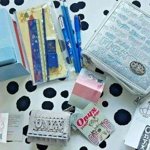 V109  Onyx    Lotto scuola cartoleria cancelleria IDEA REGALO