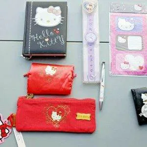 V66  HELLO KITTY   Lotto scuola cartoleria cancelleria IDEA REGALO