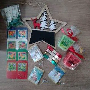 NC1) Set Idea Regalo Natale chiudipacco candele incensi ciondoli Christmas