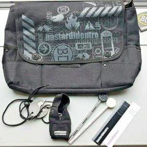 V94  BASTARDI DENTRO BORSONE  Lotto scuola cartoleria cancelleria IDEA REGALO