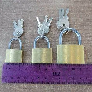 SET 3 LUCCHETTI 3 CHIAVI PAD LOCK KIT STOCK LOTTO SICUREZZA OFFERTA LUCCHETTO