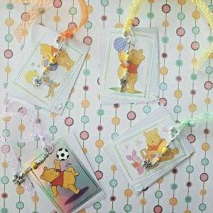 w2 Winnie Pooh HANDMADE set biglietti chiudipacco bomboniere ciondolo disney