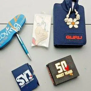 V87 SWEET YEARS GURU  Lotto scuola cartoleria cancelleria IDEA REGALO