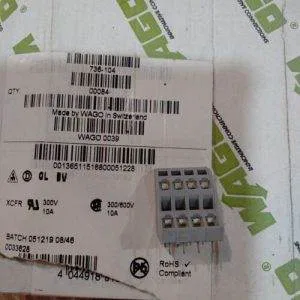 Wago 4044918913218 Connettore 2x4 2,5 Poli Morsetti 736-104 250v 1 Pezzo