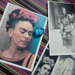 Frida Charm Vetro Azzurro Fiore Bianco Frida Kahlo Inspired (FK12) x Bracciale