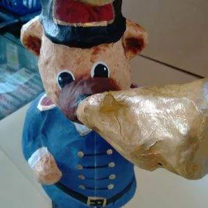 Cartapesta Decorato A Mano Orsetto che suona la tromba raro da collezione