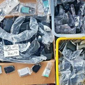 T26 LOTTO ACCESSORI TELEFONIA STOCK COMPATIBILI CELLULARI TELEFONINI PHONE