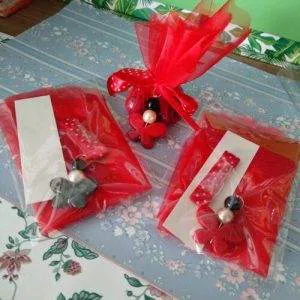 Bomboniere L2 Farfalla Rosso Nero Laurea Comunione Cresima Ciondolo Bomboniera