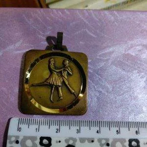 Medaglia Ballo Anni 70/80 Sportiva Colore Bronzo Rara Quadrata Ottone