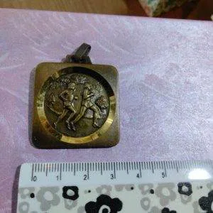 Medaglia Corsa Anni 70/80 Sportiva Colore Bronzo Rara Quadrata Ottone