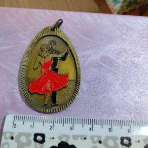 Medaglia Ballo Anni 70/80 Sportiva Colore Bronzo Rara Ovale Ottone