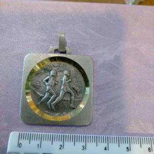 Medaglia Corsa Anni 70/80 Sportiva Colore Argento Rara Quadrata Ottone