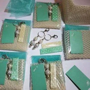 BB18) BOMBONIERE BATTESIMO CRESIMA COMUNIONE MATRIMONIO TIFFANY BEIGE PARTY